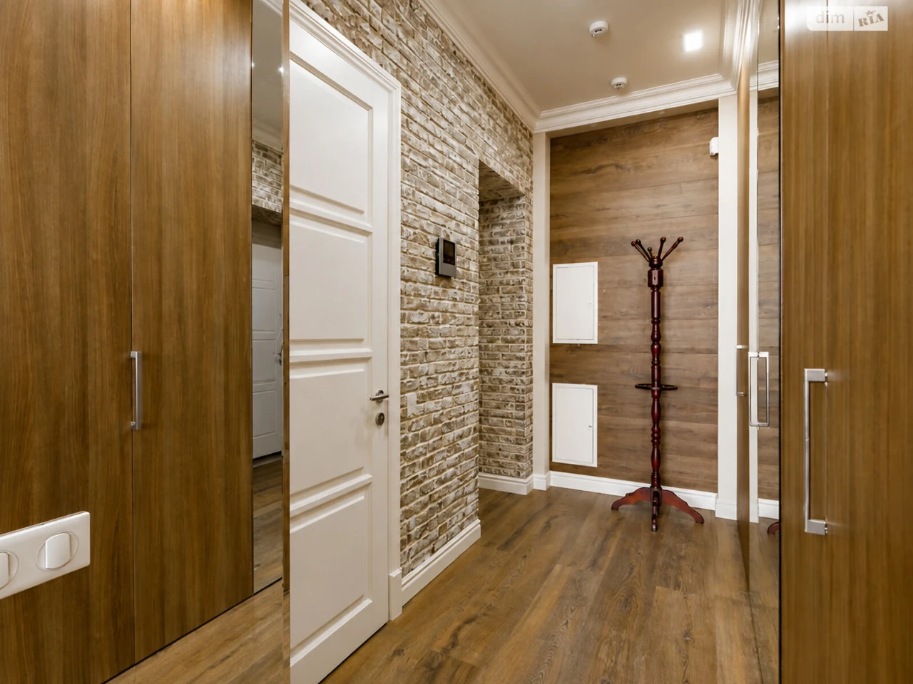 Long-Term Rental Apartment in Chorna Hora