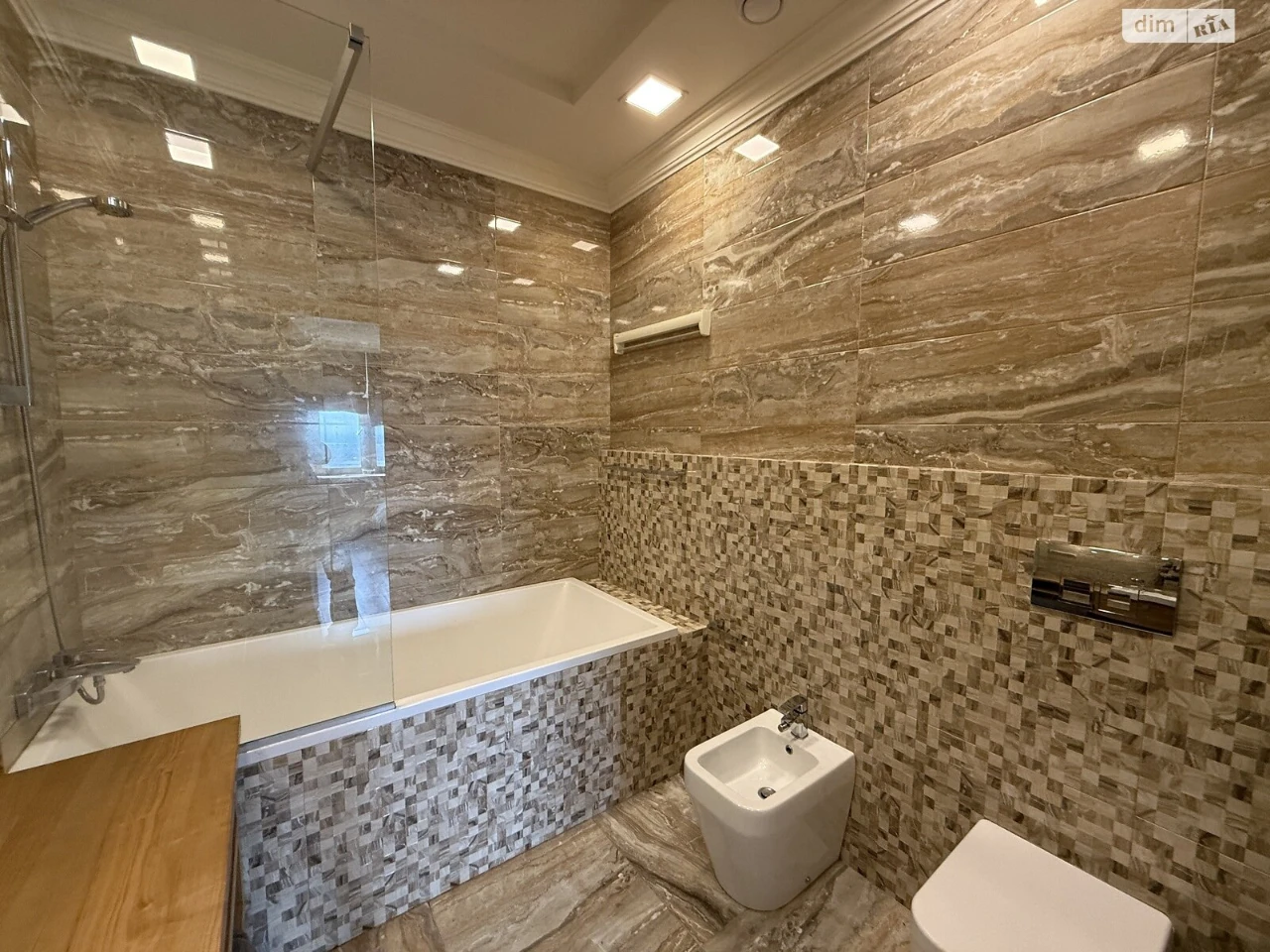 Long-Term Rental Apartment in Chorna Hora