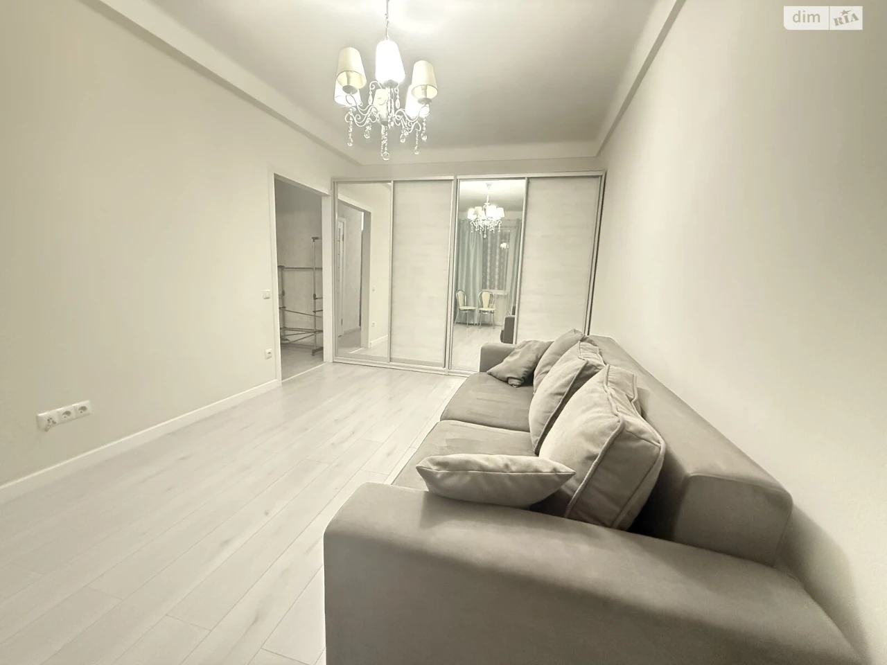 Long-Term Rental Apartment, Holosiiv