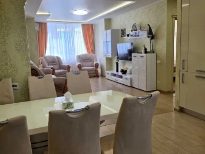 Квартира. Київ, Дегтярівська вул.