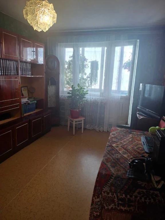 For Sale: 4-room apartment, Saltyovka, St. Studentovskaya metro