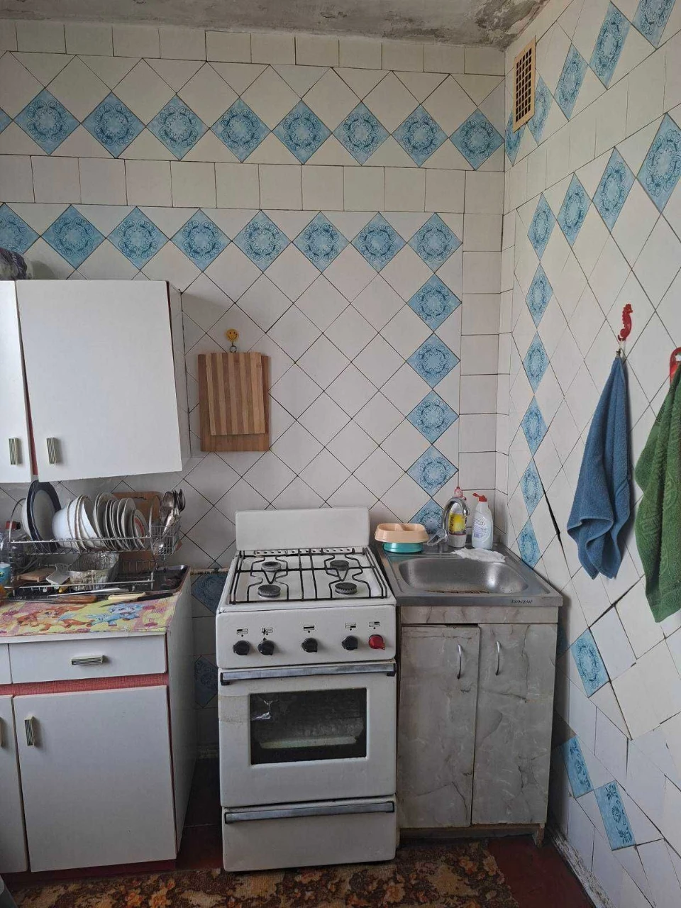 For Sale: 4-room apartment, Saltyovka, St. Studentovskaya metro
