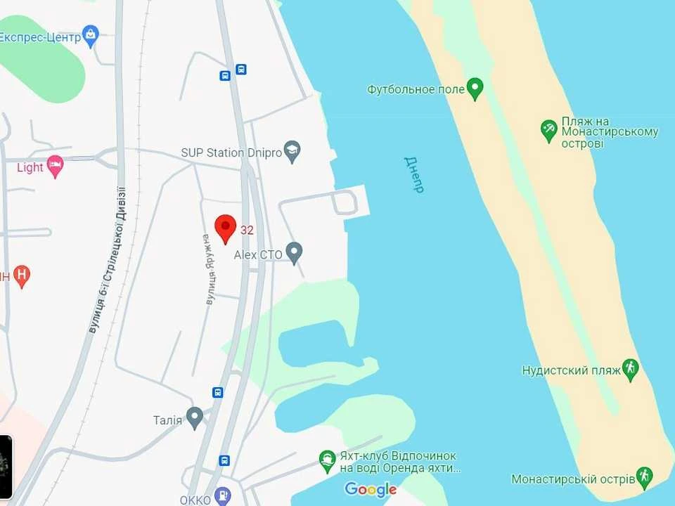 Land. Dnipro, Yaruzhna st.