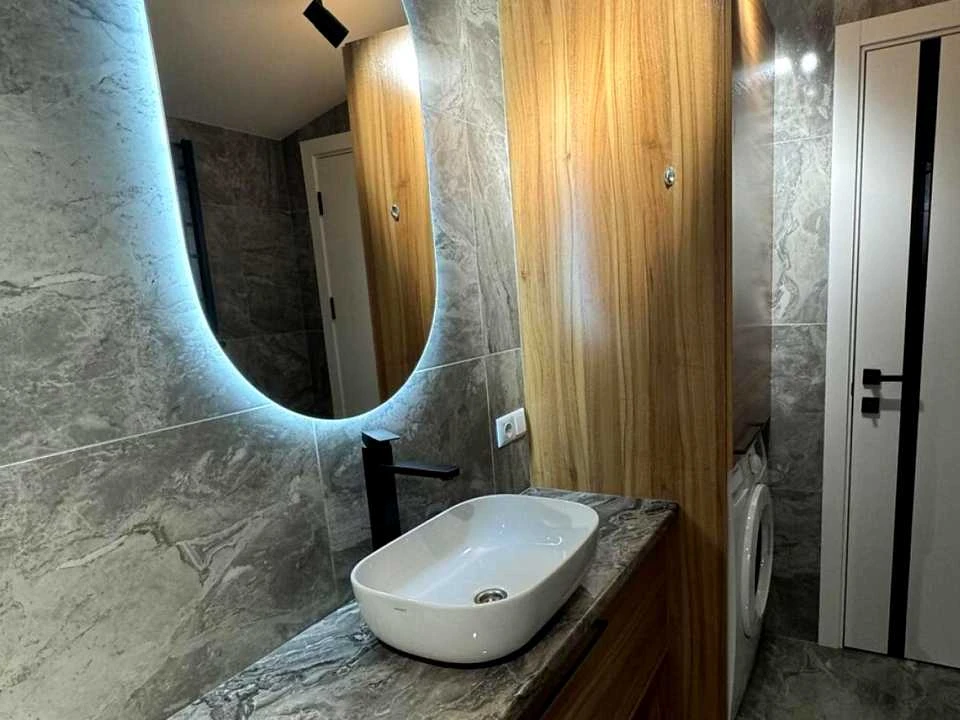 Apartment. Ivano-Frankivsk, Vysochana st.