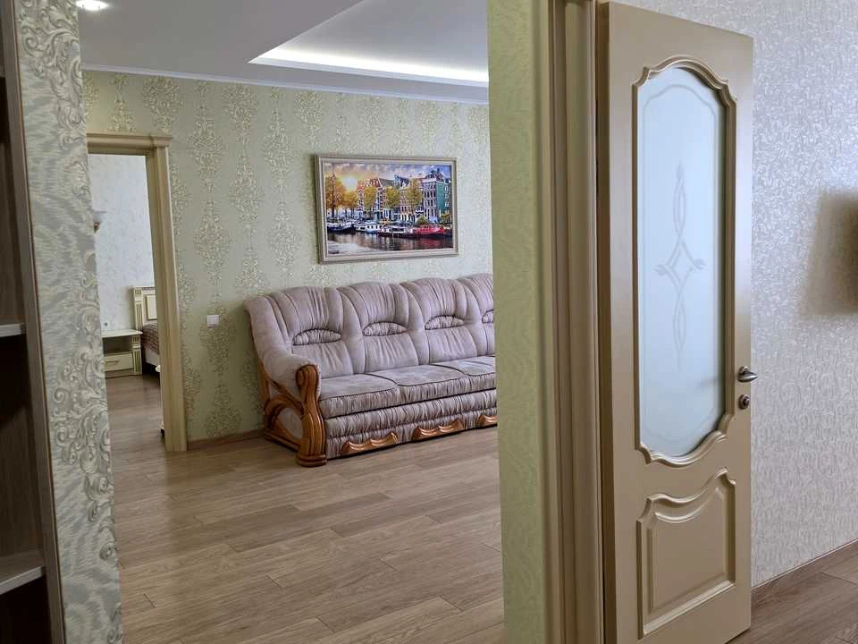 Квартира. Київ, Дегтярівська вул.