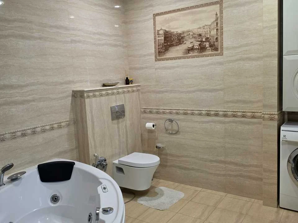 Квартира. Київ, Дегтярівська вул.
