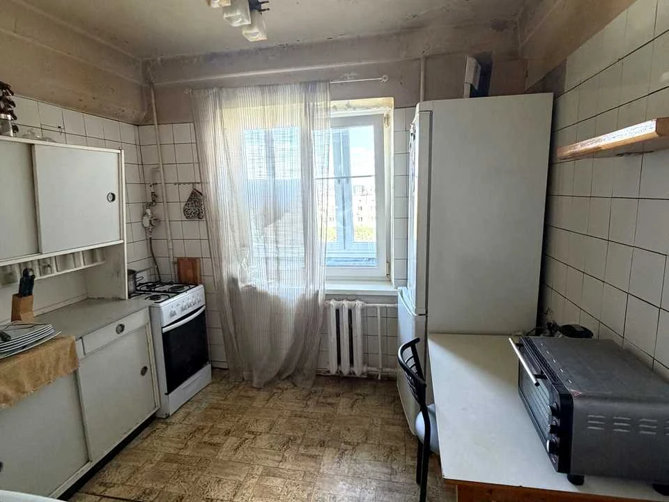 Квартира. Киев, улица Романа Ратушного, 1