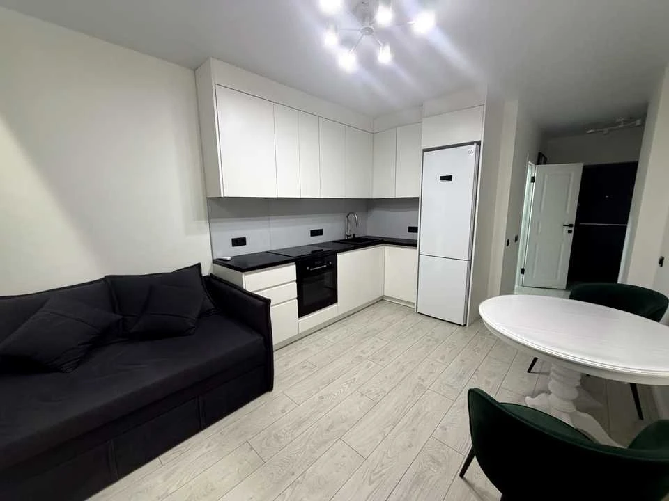 Apartment. Kyiv, Naberezhno-Rybalska Street