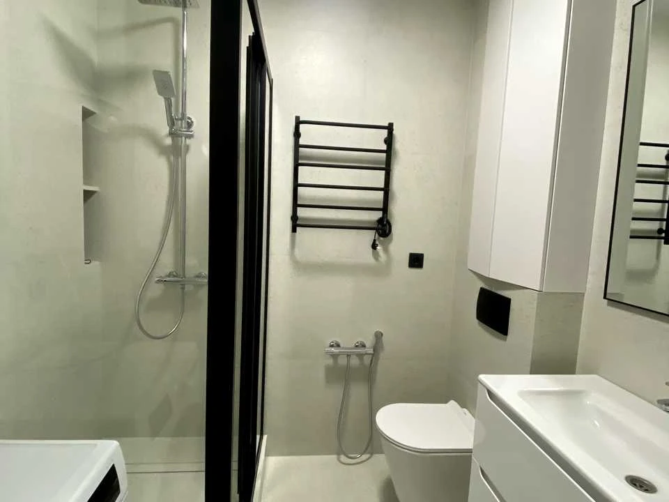 Apartment. Kyiv, Naberezhno-Rybalska Street