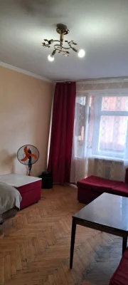 Sale of a 1-room apartment on вул. Великого (Trolebusna) 38 sq.m. in a brick building