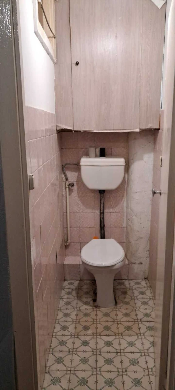 Sale of a 1-room apartment on вул. Великого (Trolebusna) 38 sq.m. in a brick building
