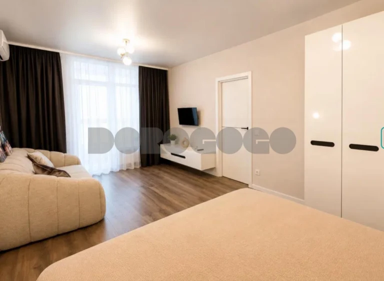 Продажа 2-комнатной квартиры 52 м² с ремонтом и мебелью в ЖК "Нивки Парк", ул. Бердни