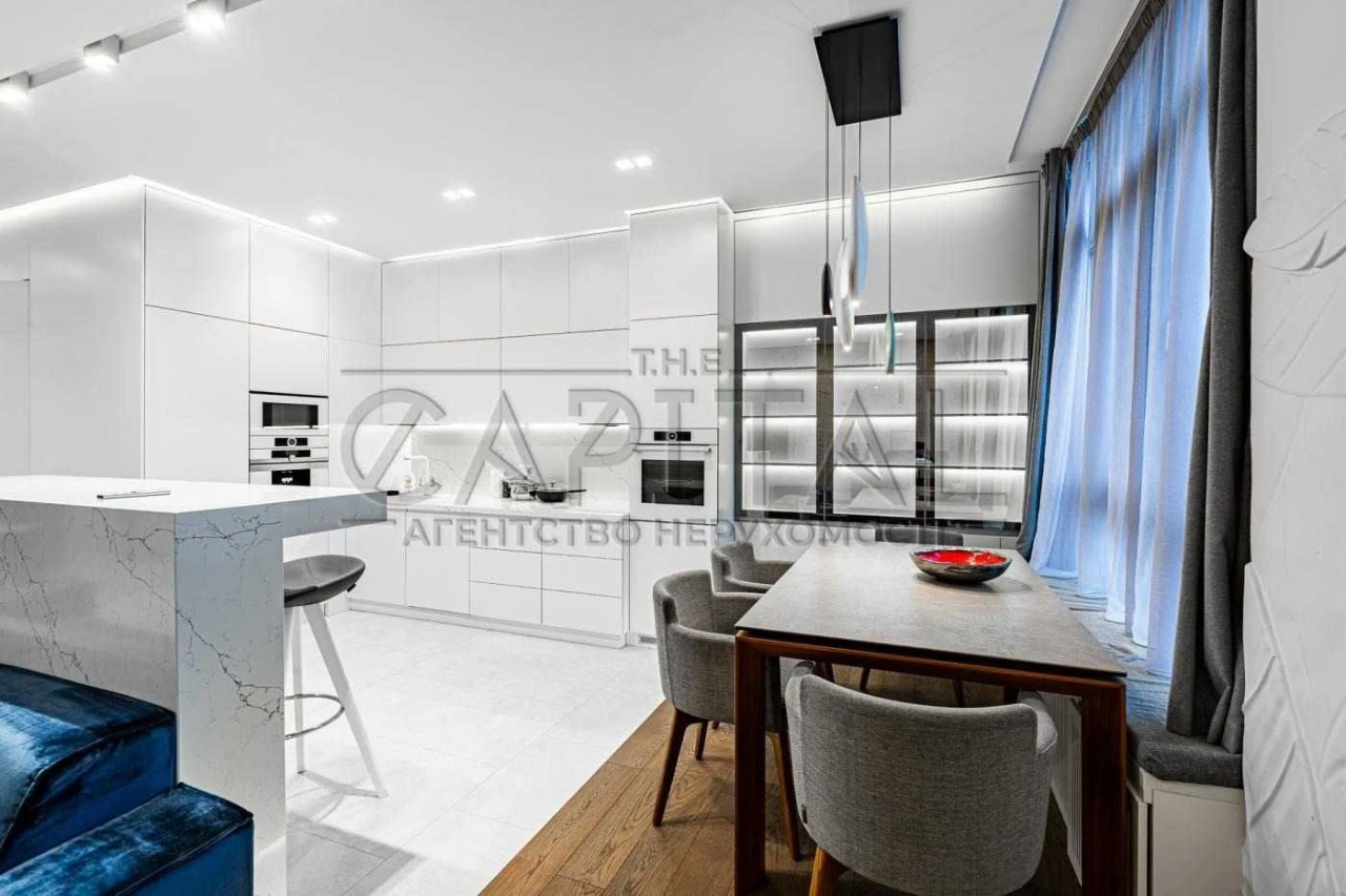 Sale / Apartment / 105 m2 / ЖК Central Park / Pecersky district