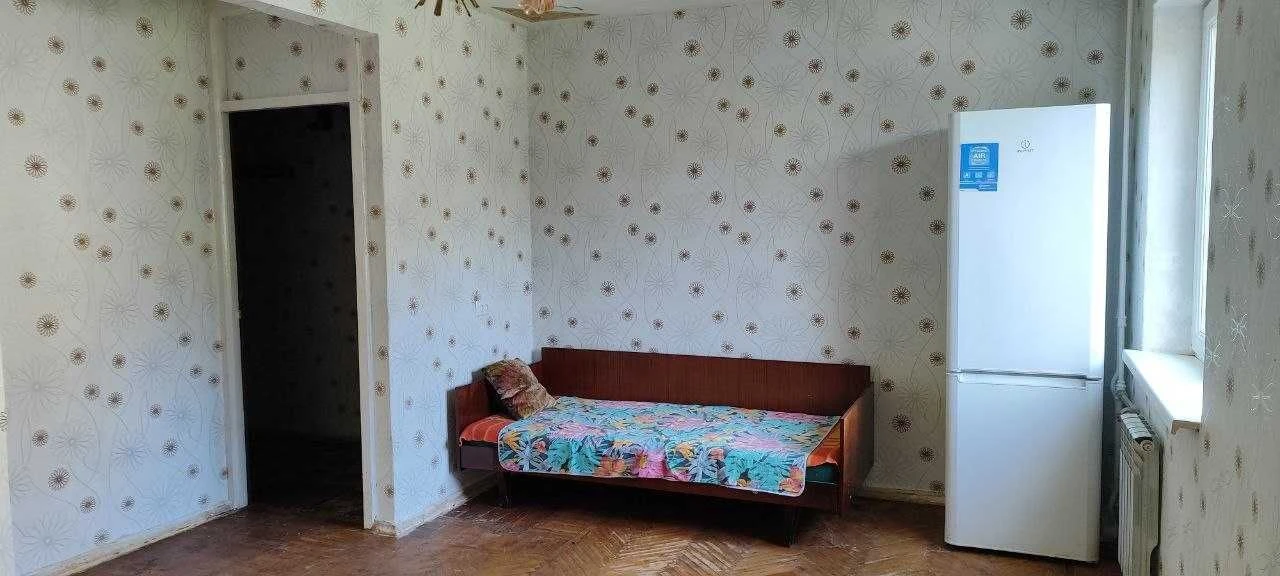 Продам 1-ю квартиру на среднем этаже. ХТЗ (405338)