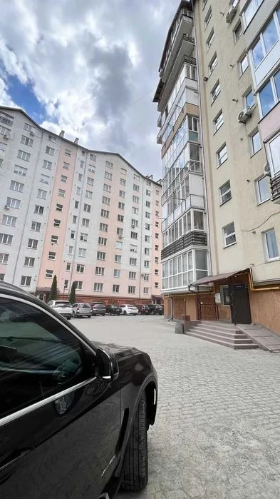 Продажа: Двухкомнатная квартира ул.