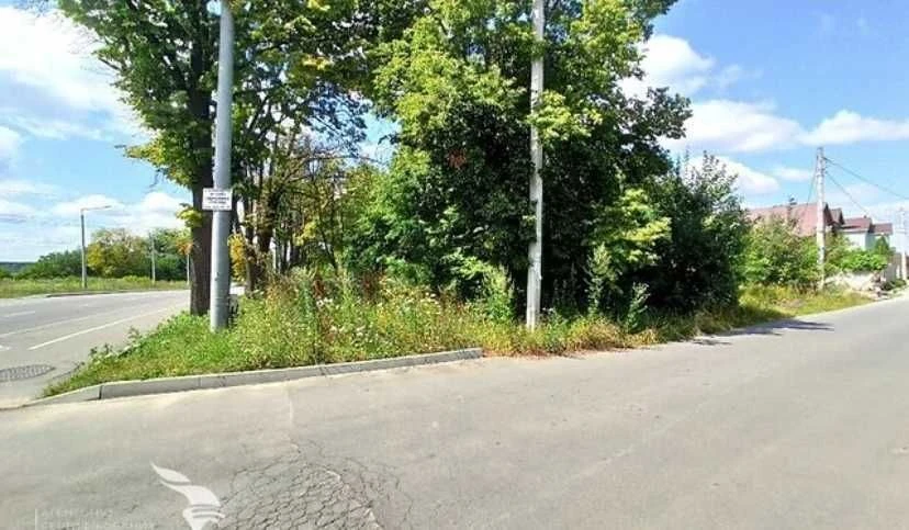 Sale of a facade and corner plot in the Tsar's Village microdistrict
