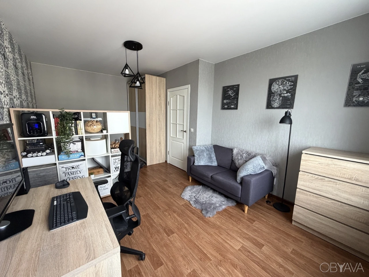 I am selling a 1-room apartment, renovated in European style, in the residential complex "Patriotika" - without