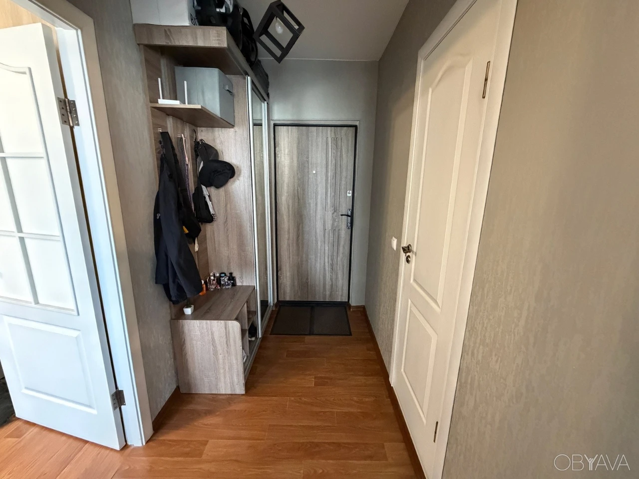 I am selling a 1-room apartment, renovated in European style, in the residential complex "Patriotika" - without
