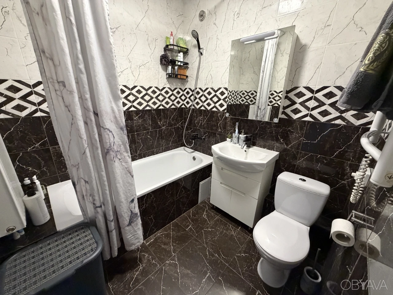 I am selling a 1-room apartment, renovated in European style, in the residential complex "Patriotika" - without