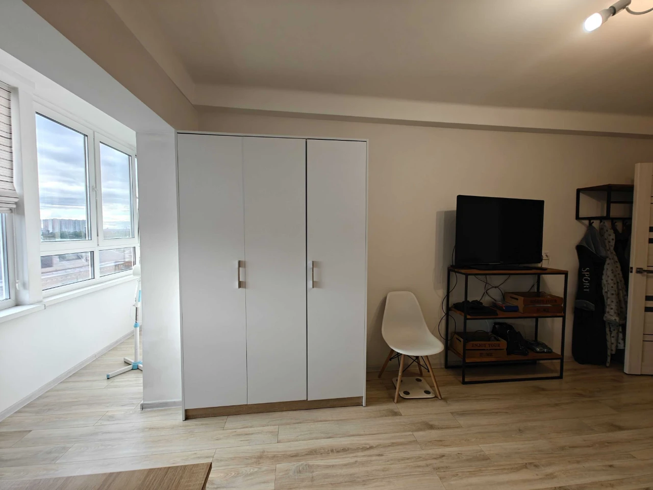 Sale of a 3-room apartment 77 sq m in Naboki Sergey (Bazhova), 10, Metro Dar