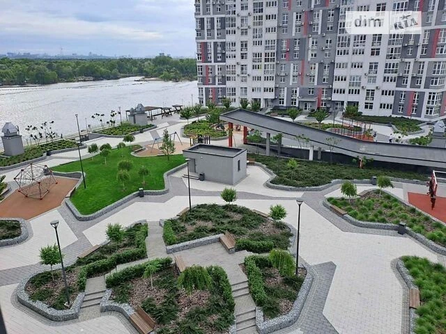 Sale of 3-room apartment 105.6 sq. m on Mykilsko-Slobidska Street