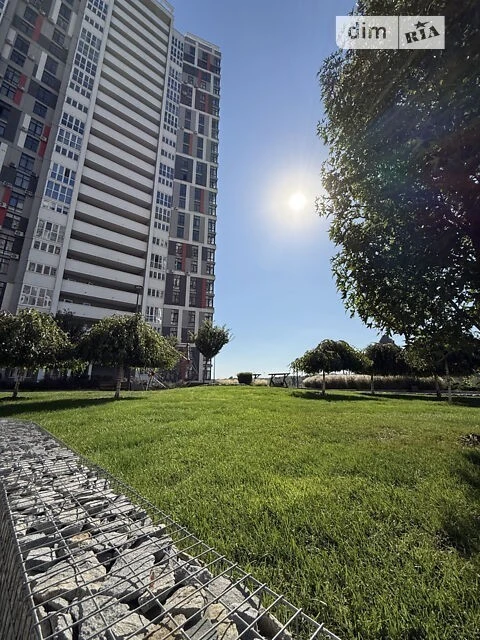 Sale of 3-room apartment 105.6 sq. m on Mykilsko-Slobidska Street