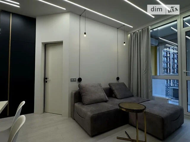 Продаж 1к квартири 46 кв. м на вул. Маккейна Джона 1 • ID 34