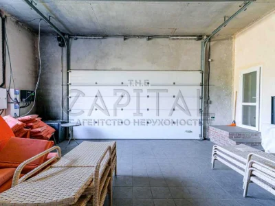 Дом. Киев, Автопаркова улица