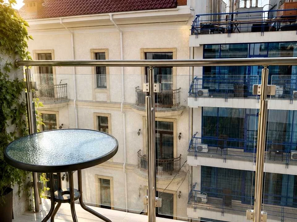 Apartment. Odessa, Vannyy Prospekt.