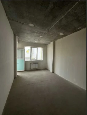 Продается 3-комнатная квартира, 89 кв.м, 3 этаж, под чистое строительство