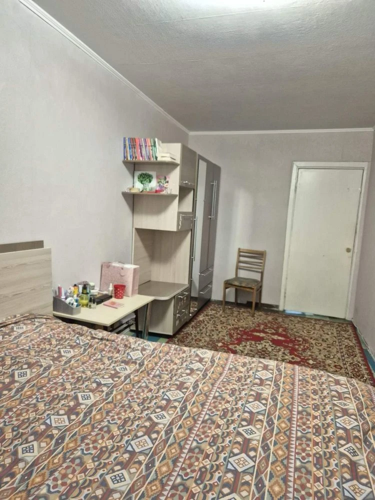 For sale, 2-room apartment, Yanovskyy Street!