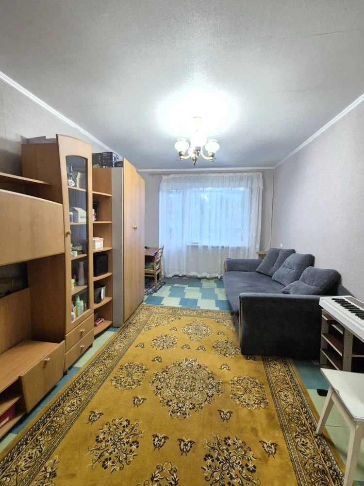 For sale, 2-room apartment, Yanovskyy Street!