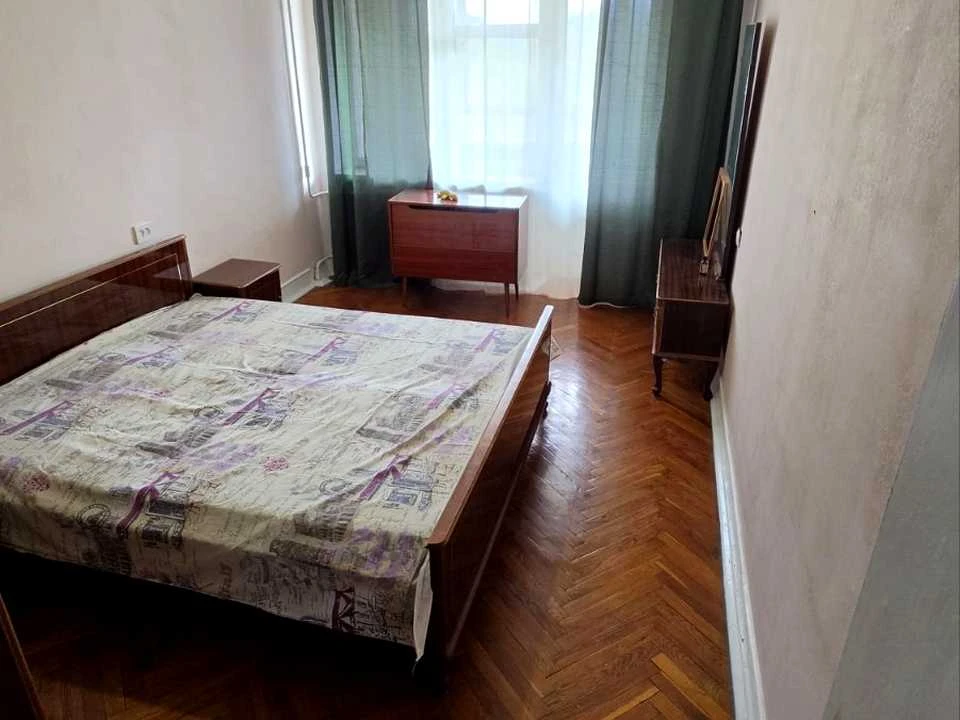 Apartment. Kyiv, Velika Vasylkivska Street