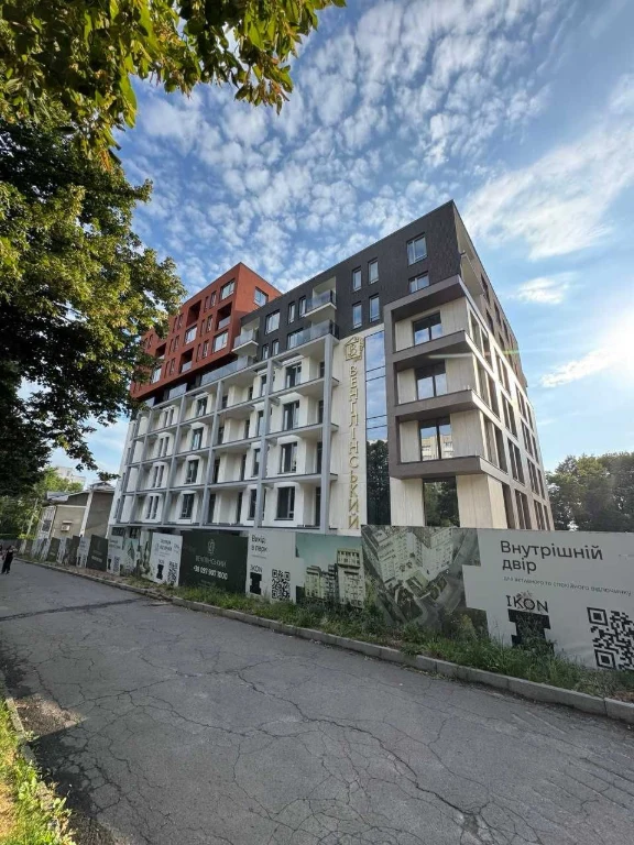 Sale of a 2-bedroom apartment in a premium ЖК Венглійський