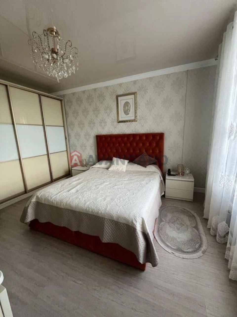 Продаж 2-кімнатної квартири. Б.Хмельницького 230а. 67м2.