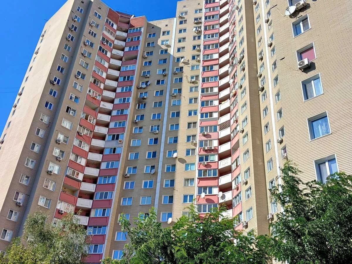 Продажа 3-комнатной квартиры, ул. Милославская 4