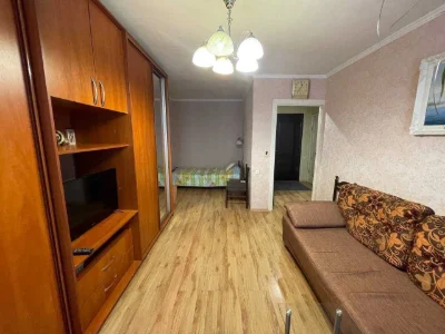 For sale 1-room apartment on Minina Prospect Polya