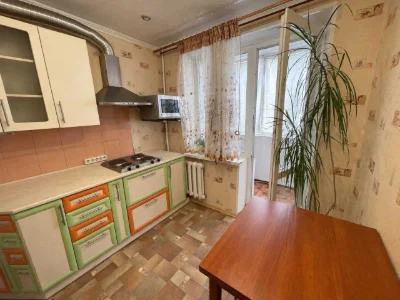 For sale 1-room apartment on Minina Prospect Polya