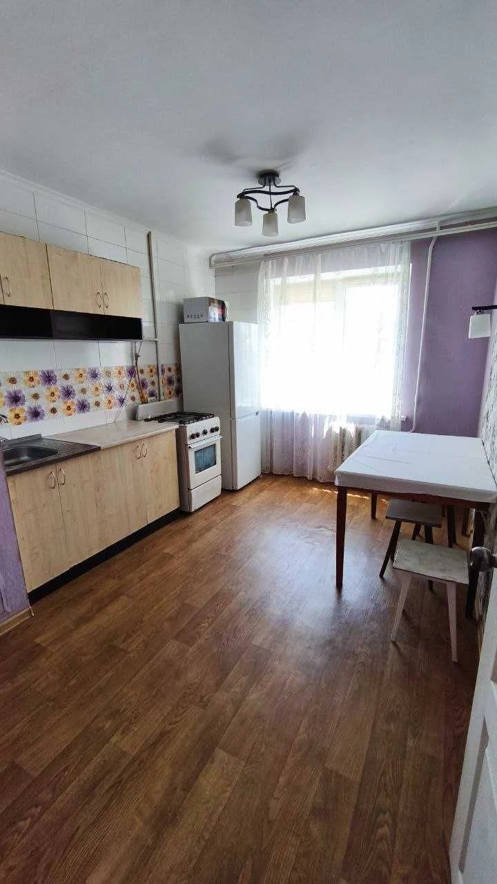 For Sale: 4-room apartment, ЖК Тополя-3, Building 30, right bank.