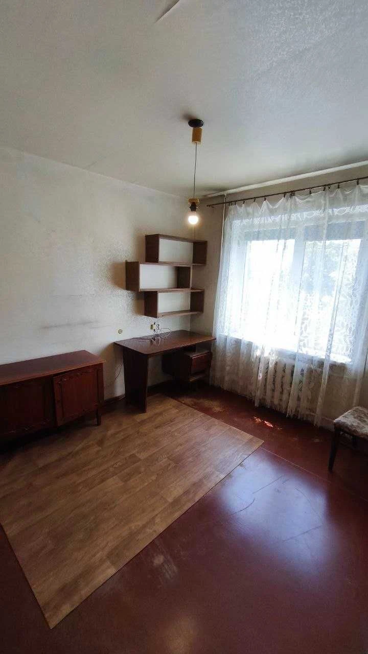 For Sale: 4-room apartment, ЖК Тополя-3, Building 30, right bank.