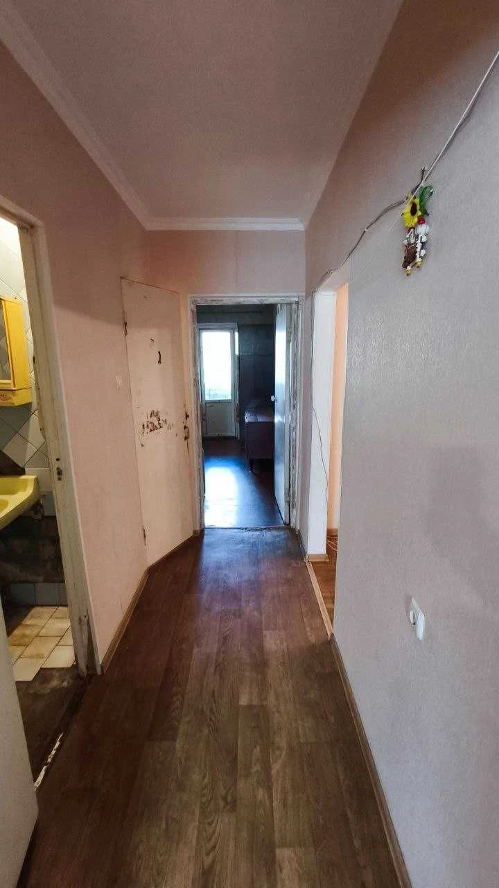 For Sale: 4-room apartment, ЖК Тополя-3, Building 30, right bank.