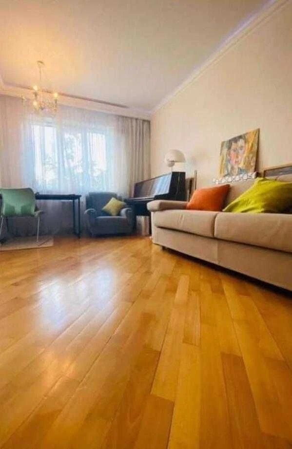 For Sale 2-room apartment in the area of ХТЗ with furniture and appliances.