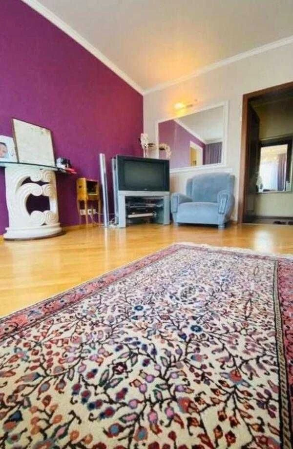 For Sale 2-room apartment in the area of ХТЗ with furniture and appliances.
