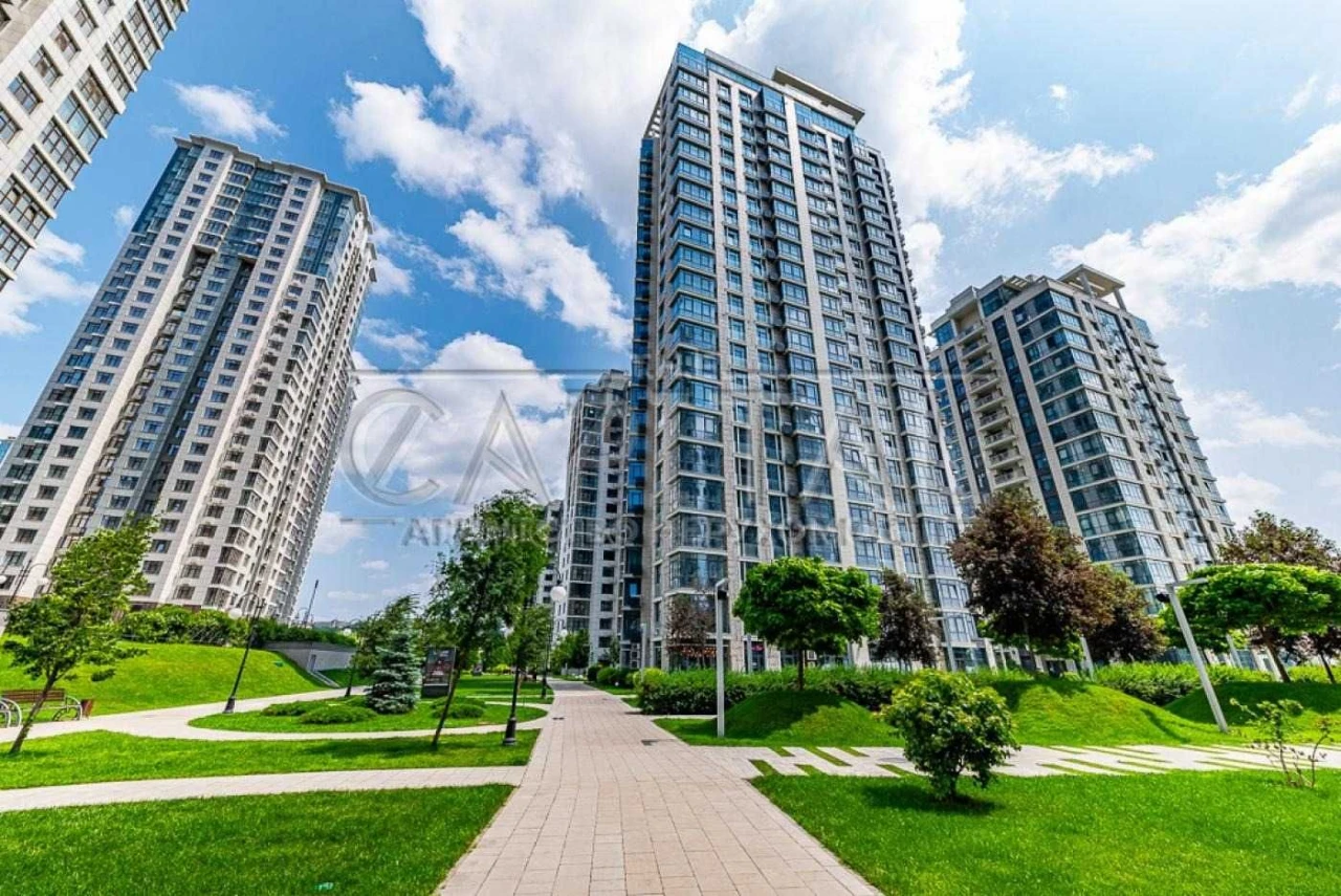 Sale / Parking Space / 28 m² / Novopechersky Lipki Residential Complex / Sector
