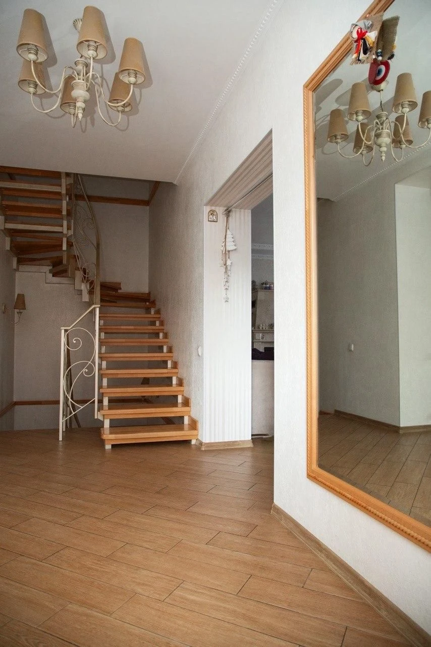 Продам будинок в Совиньоні 3
