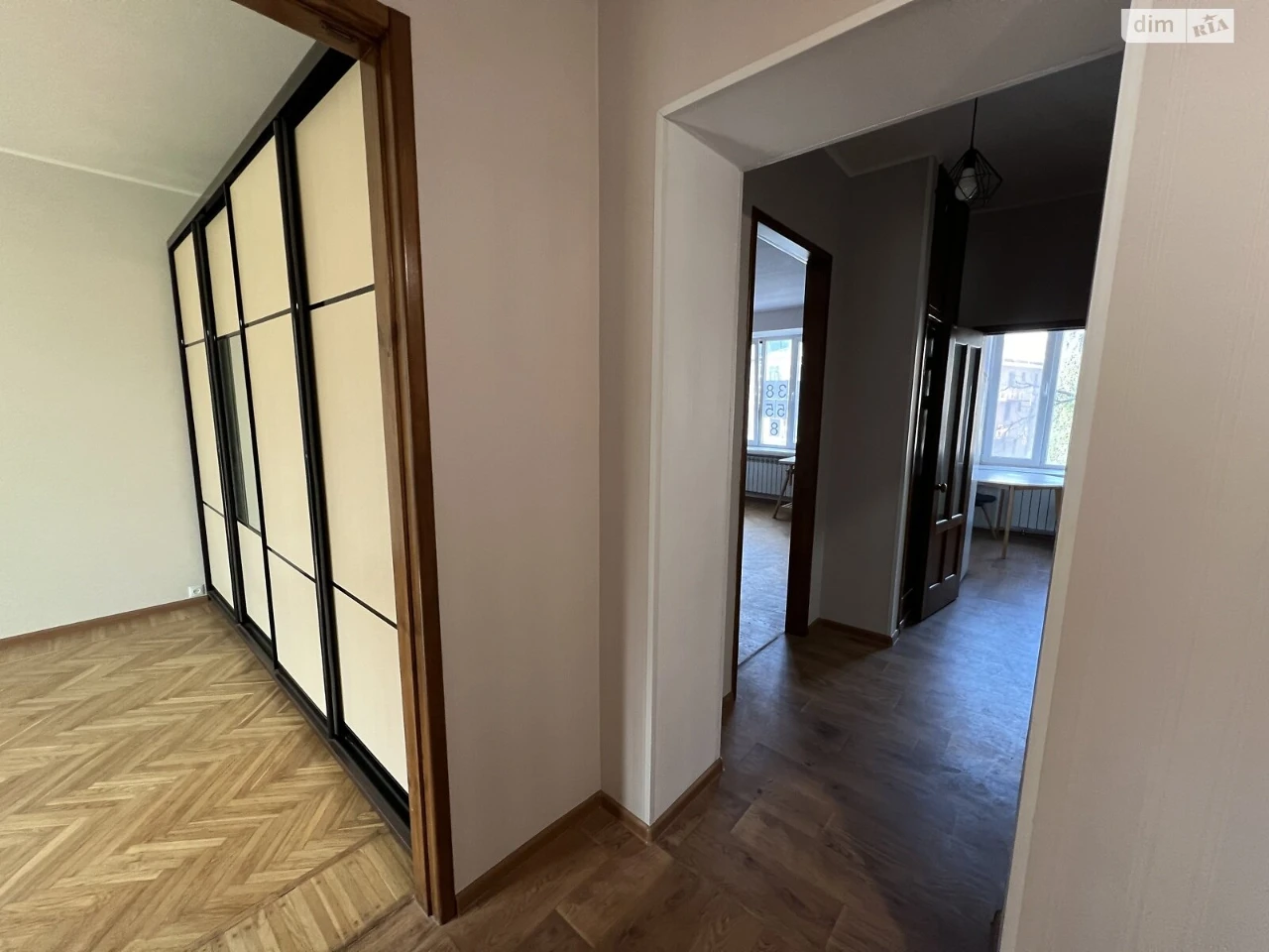 Apartment for Sale: Nagirny (Kyiv)