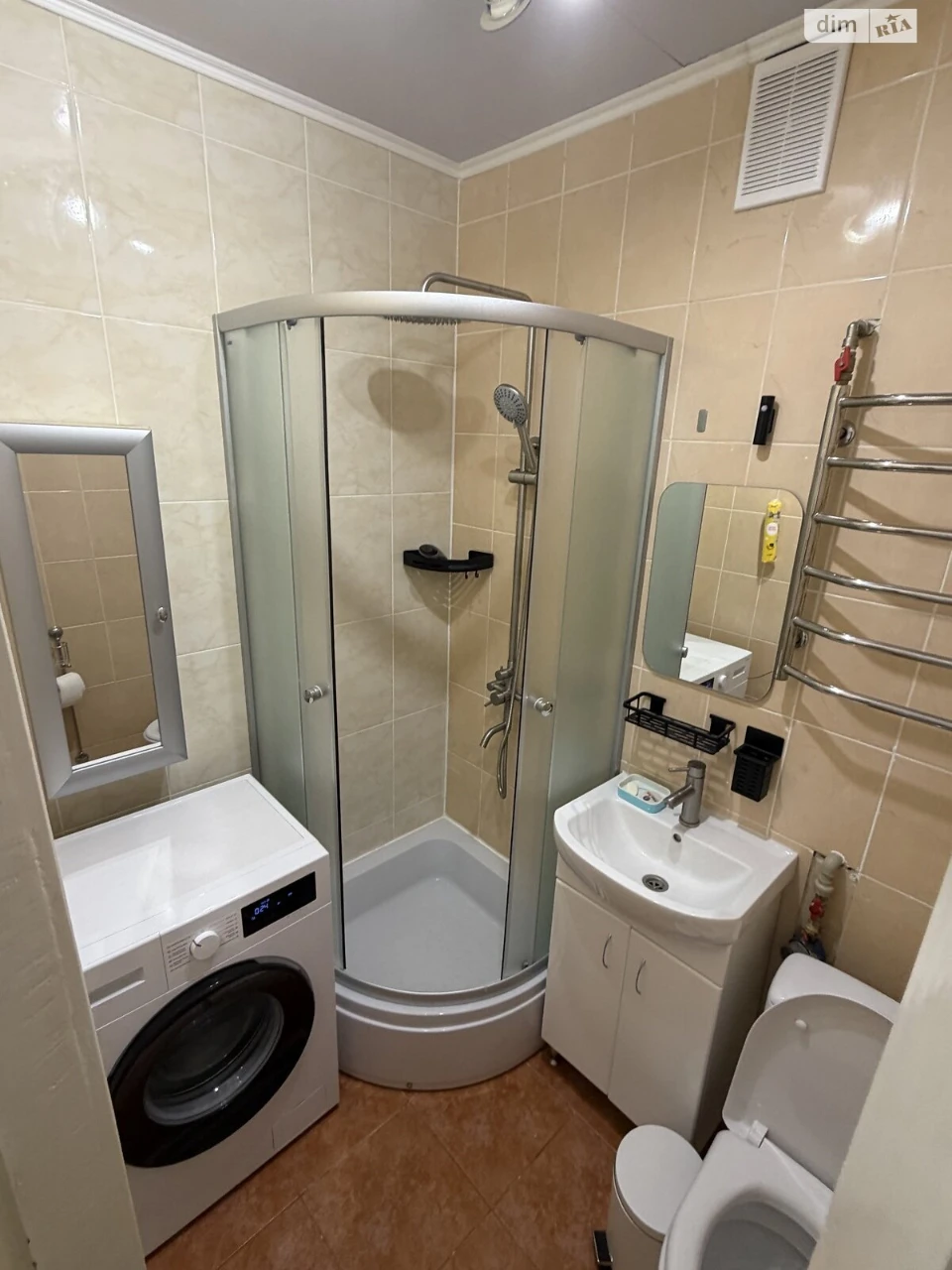 Long-Term Rental Apartment "Vyshenka"