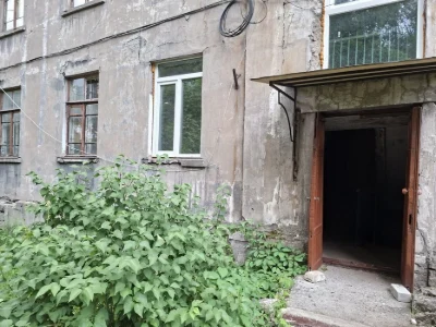 Продам 2к; 52м2; 1/2 этаж ул.