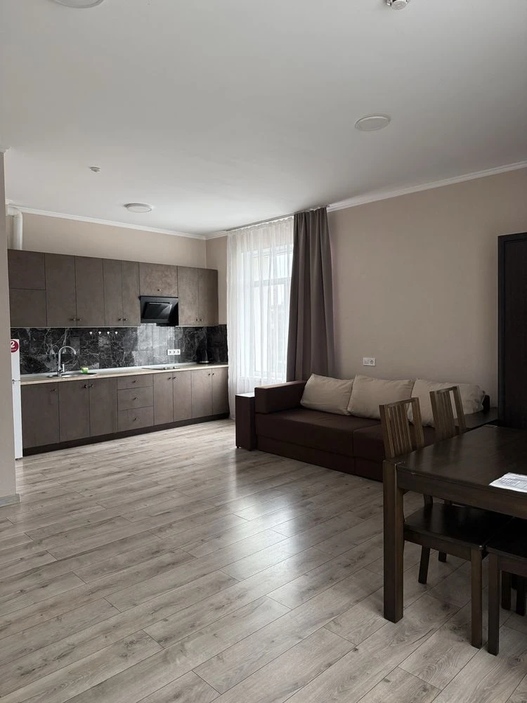 Bright Spacious Studio Apartment for Sale - 39.1 m²