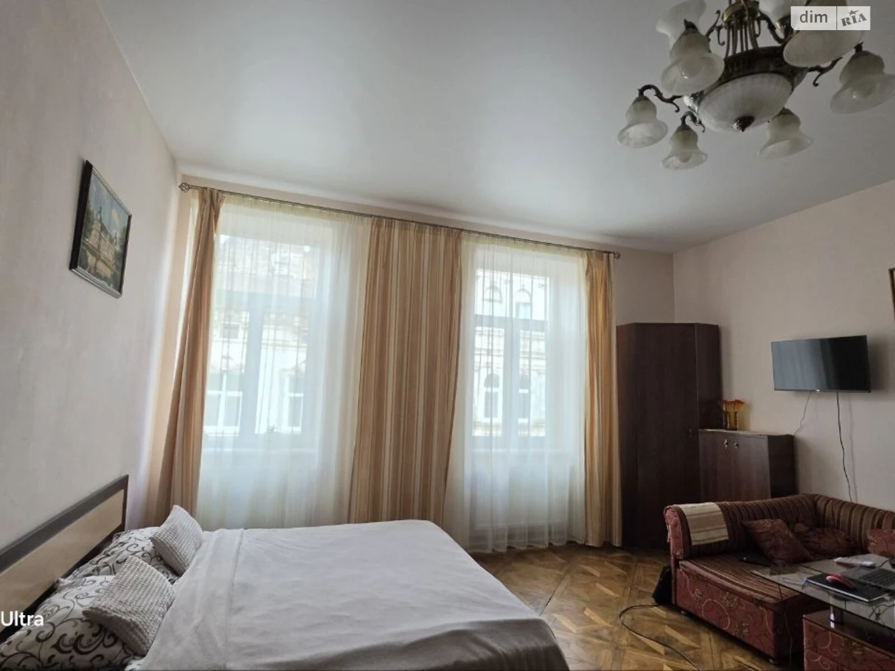 Long-Term Rental Apartment on Rynok Plaza